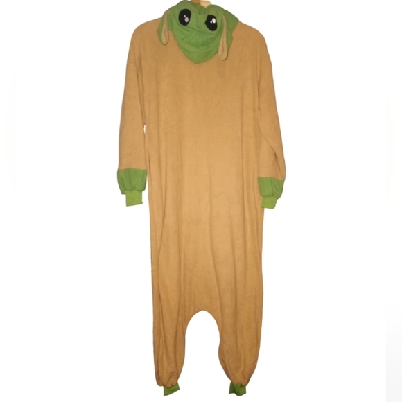 Star Wars Baby Yoda adult Onesie - Picture 11 of 11